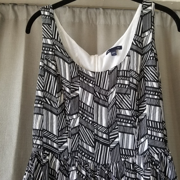 Gap | Midi Abstract Design Dress - Picture 10 of 11